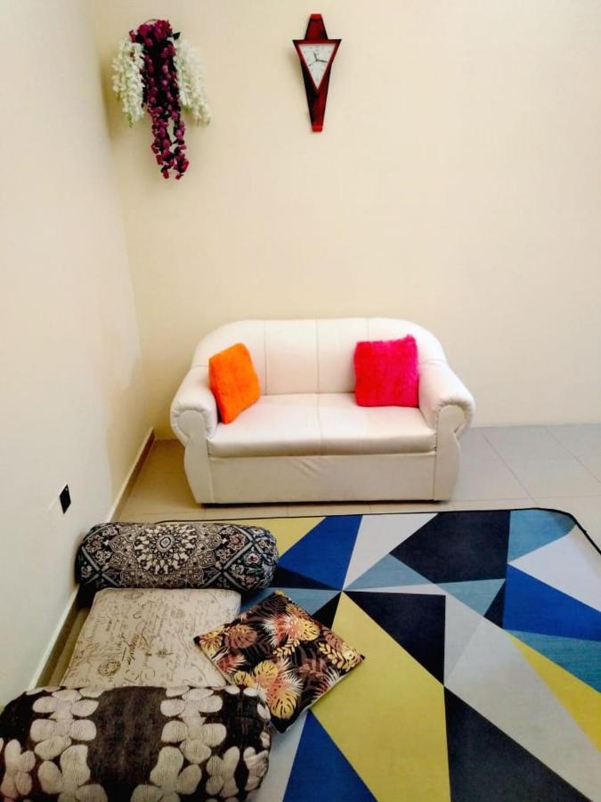 Good Luck Homes Shared Apartments Dubai Buitenkant foto